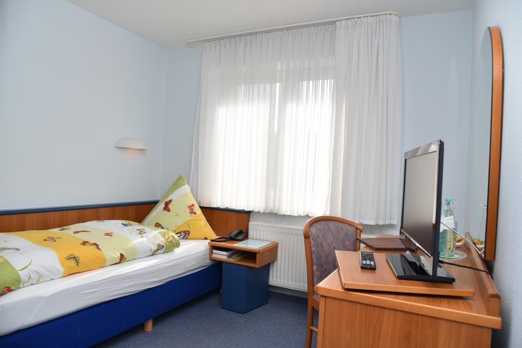 Hotel An Der Alten Porzelline Neuhaus am Rennweg Rom bilde